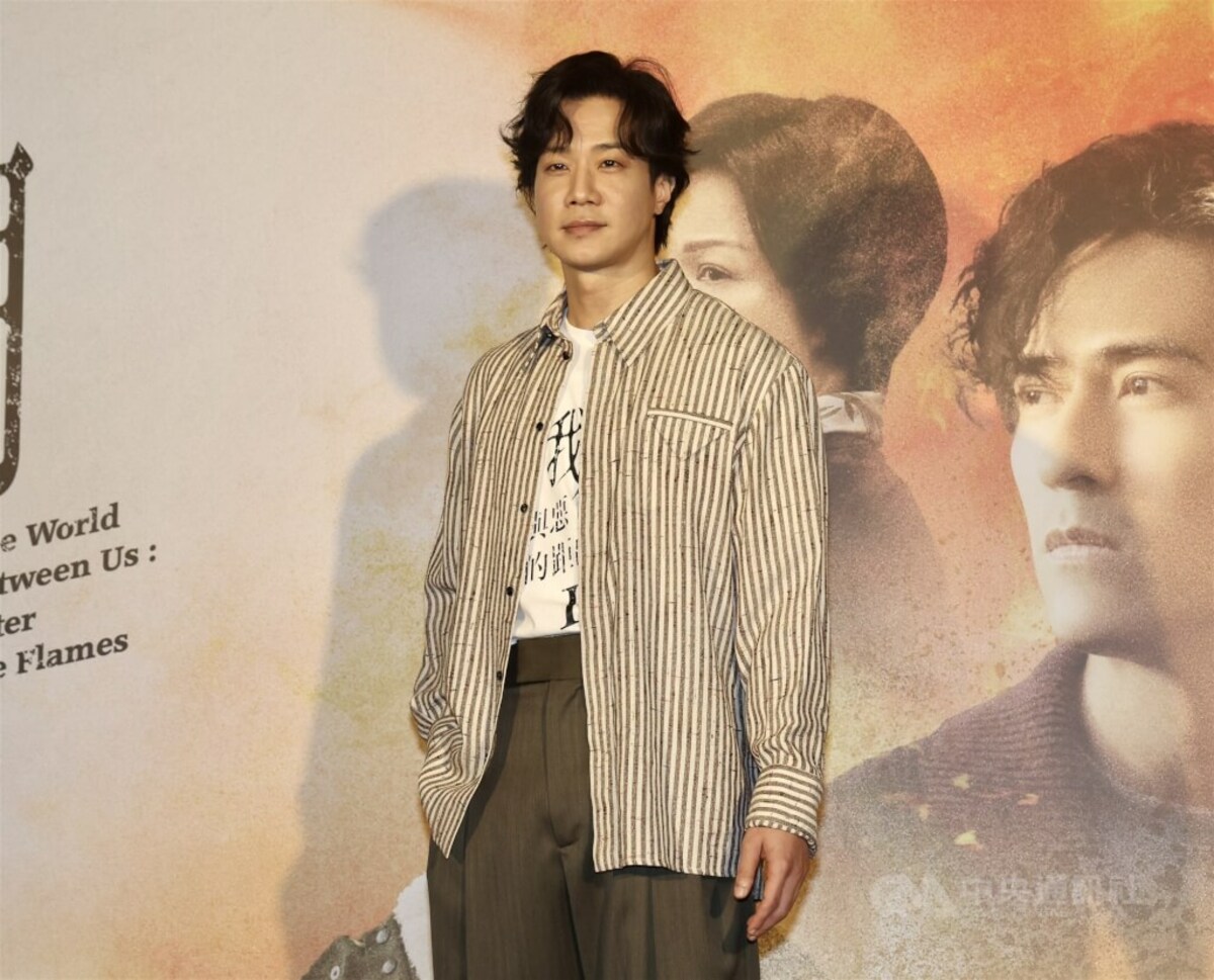 薛仕凌涉閃兵赴新北檢說明案情　30萬元交保