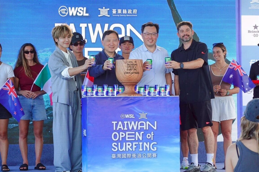 國際衝浪公開賽登場　鄭世忠：持續打造台灣品牌