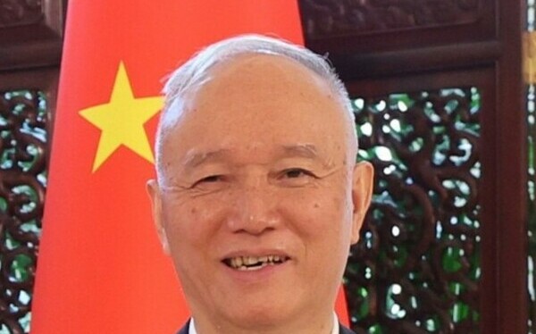 中共高層蔡奇疑涉英國《電訊報》購買案　NGO籲倫敦當局阻止