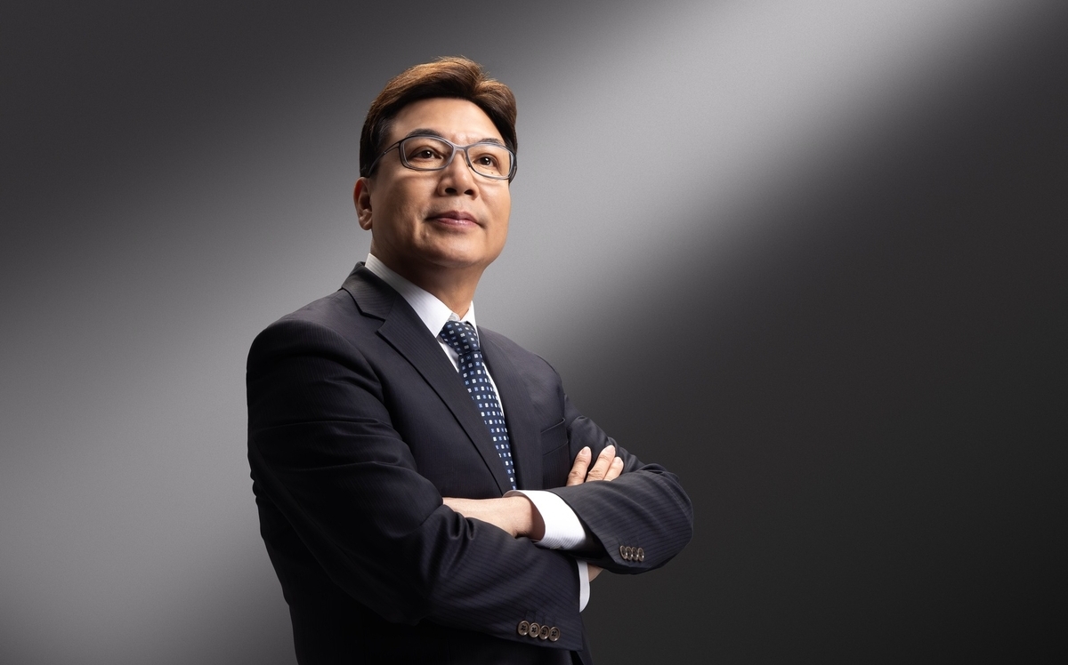 「劉和然釋出形象照　高喊『準備好了』搶攻新北市長寶座」