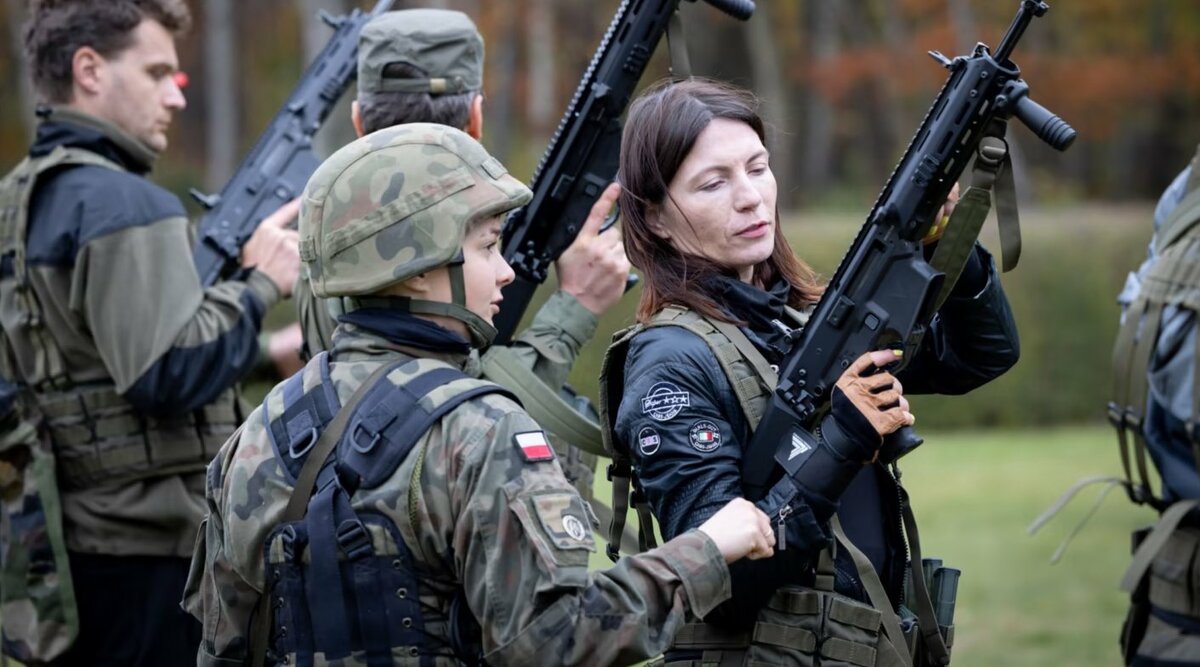  波蘭國防部宣布全國性公民軍訓計畫正式啟動。 圖：翻攝自 X 