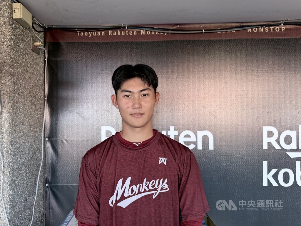 陳世展教辰己涼介說中文　藉交流賽發現不足再加強