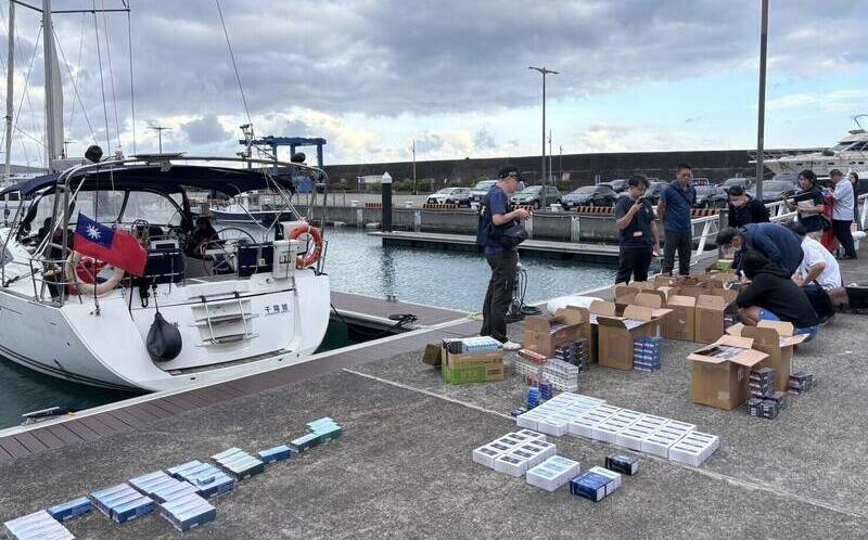 加熱菸合法後首宗境外走私案!烏石港查獲上萬包市值170萬