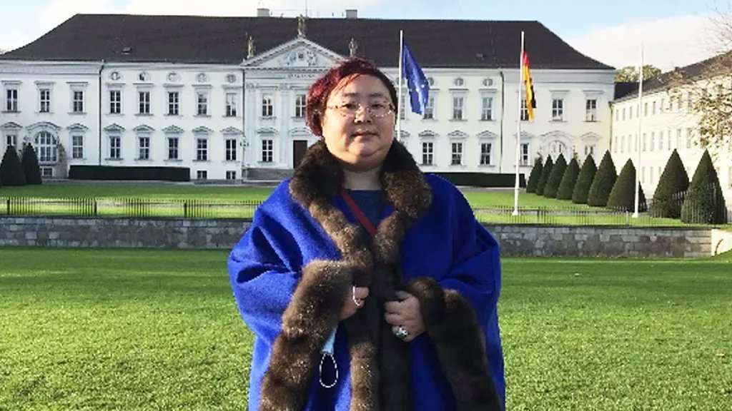 逃亡至英國後，錢志敏在倫敦北部高級地段漢普斯特德購置豪宅。2018 年，倫敦警察廳突襲其住所，查獲全球單筆最大宗比特幣扣押案，當時價值數十億英鎊。 圖:翻攝自X帳號@9Joe9