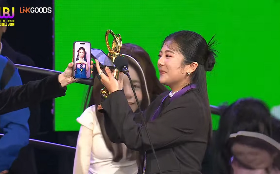 走鐘獎圓滿落幕!「欸你這週要幹嘛」抱回大獎「年度團體創作者」