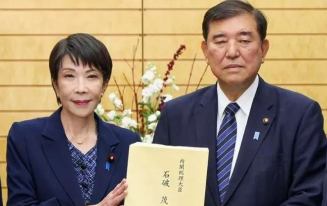  日本前首相石破茂(右)與現任首相高市早苗。 圖 : 翻攝自牛彈琴 