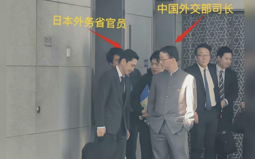 又要大內宣? 官媒貼中國外交官「雙手插口袋」照 日媒體人批:掩飾心虛