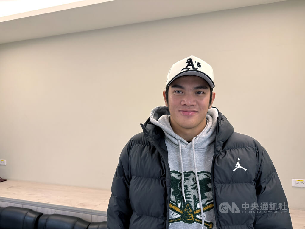 林維恩改兩球種握法成效佳 固定先發節奏成新課題