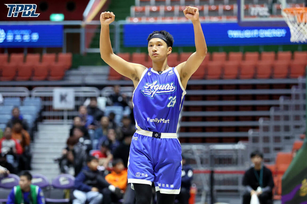 TPBL蘇文儒戴高錦瑋送的髮帶 飆生涯新高31分