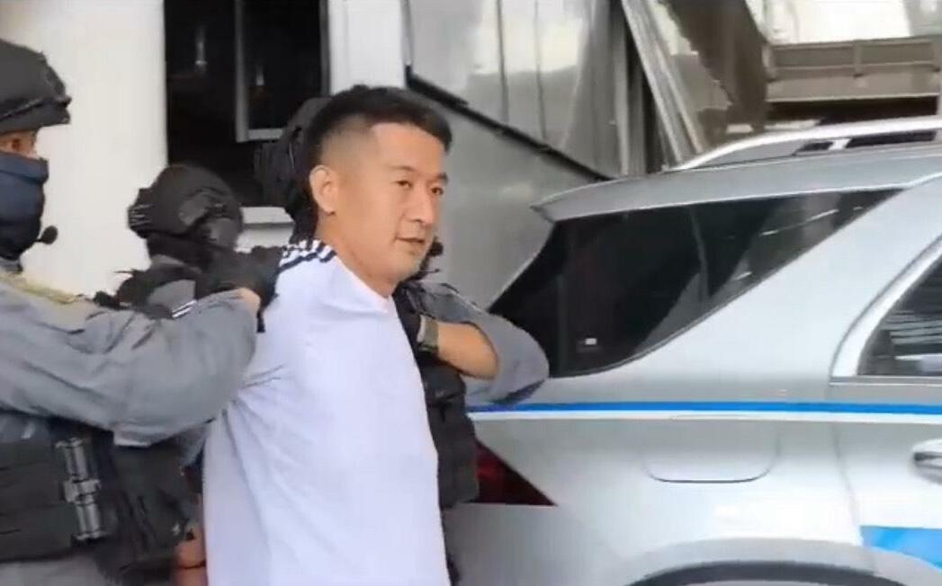 (影)「緬北電詐教父」余智江泰國引渡返中 驚爆與趙薇前夫為表兄弟