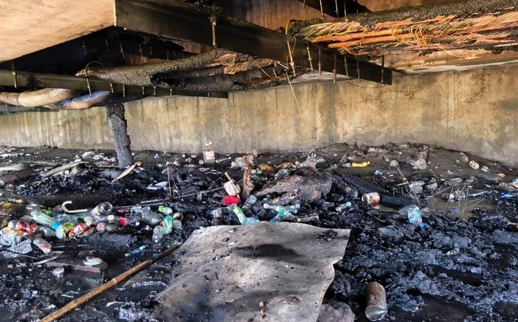 台中西柳橋下今晨火警！消防局半小時內撲滅驚見焦黑男屍