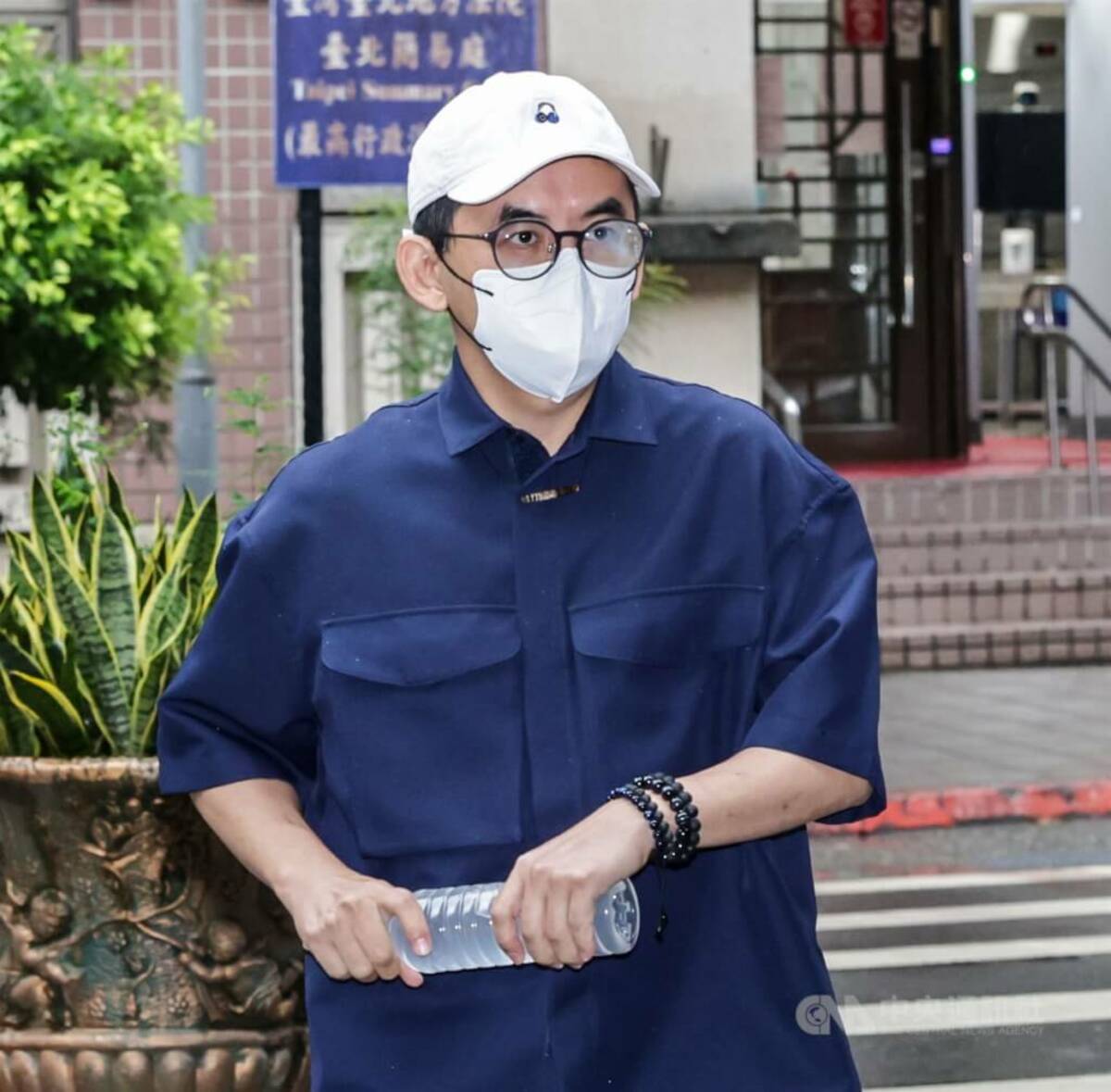 黃子佼持兒少性影像二審獲緩刑 高院:已賠償37人