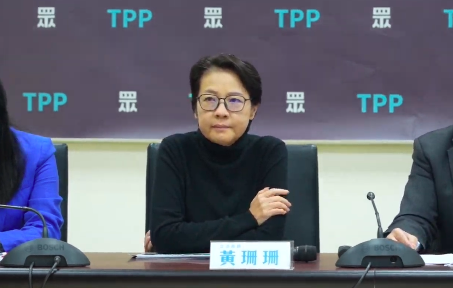 蔣萬安、黃國昌同框 黃珊珊再發文喊「不會就承認不會」引網友聯想:高級酸?
