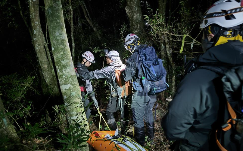 7旬翁赴獵場巡視失蹤陳屍  搜救人員費7小時將遺體送回家