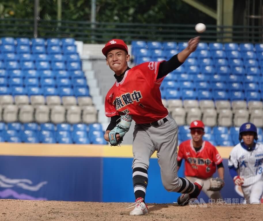 曾睿豪、汪昆峰聯手壓制 黑豹旗台東體中重返4強