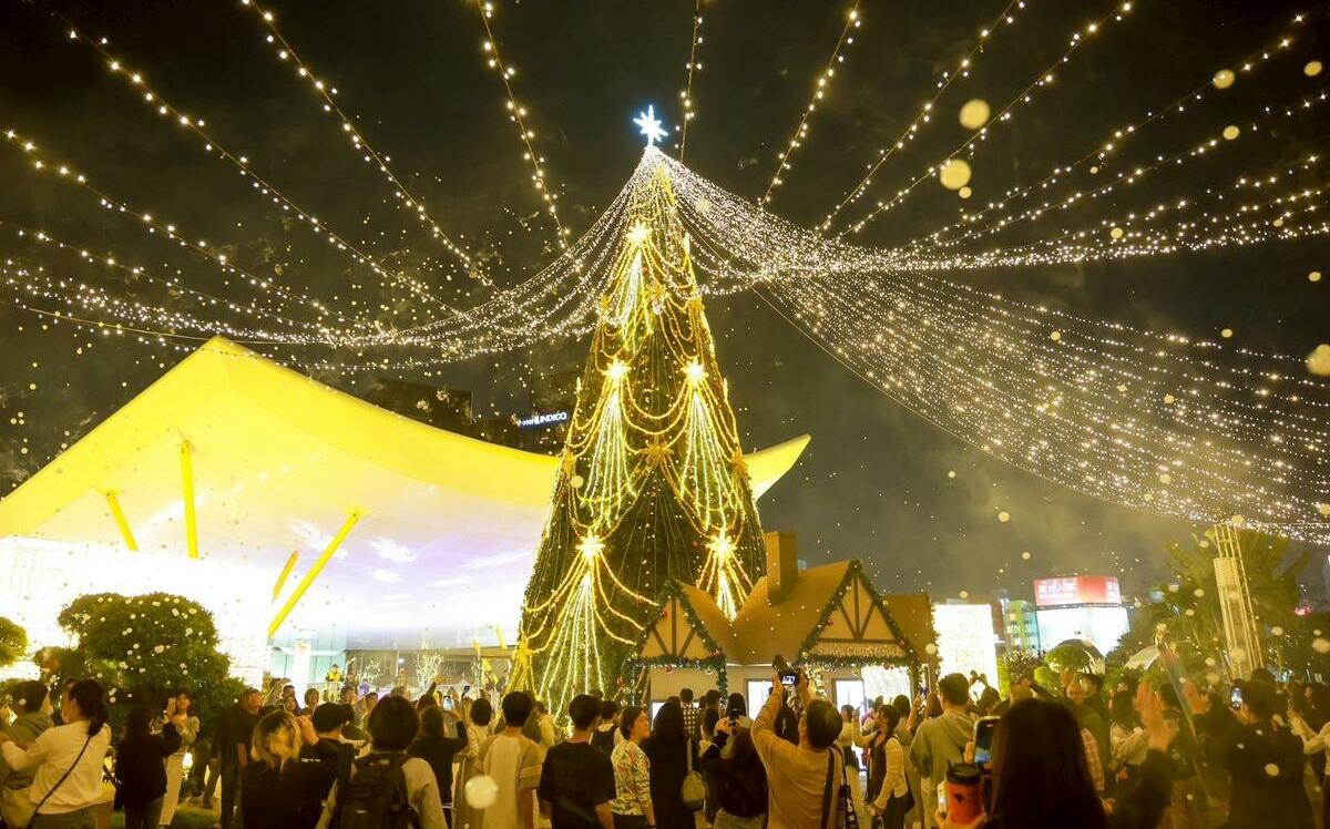 2025高雄聖誕生活節啟動   金曲樂團中央公園接力開唱