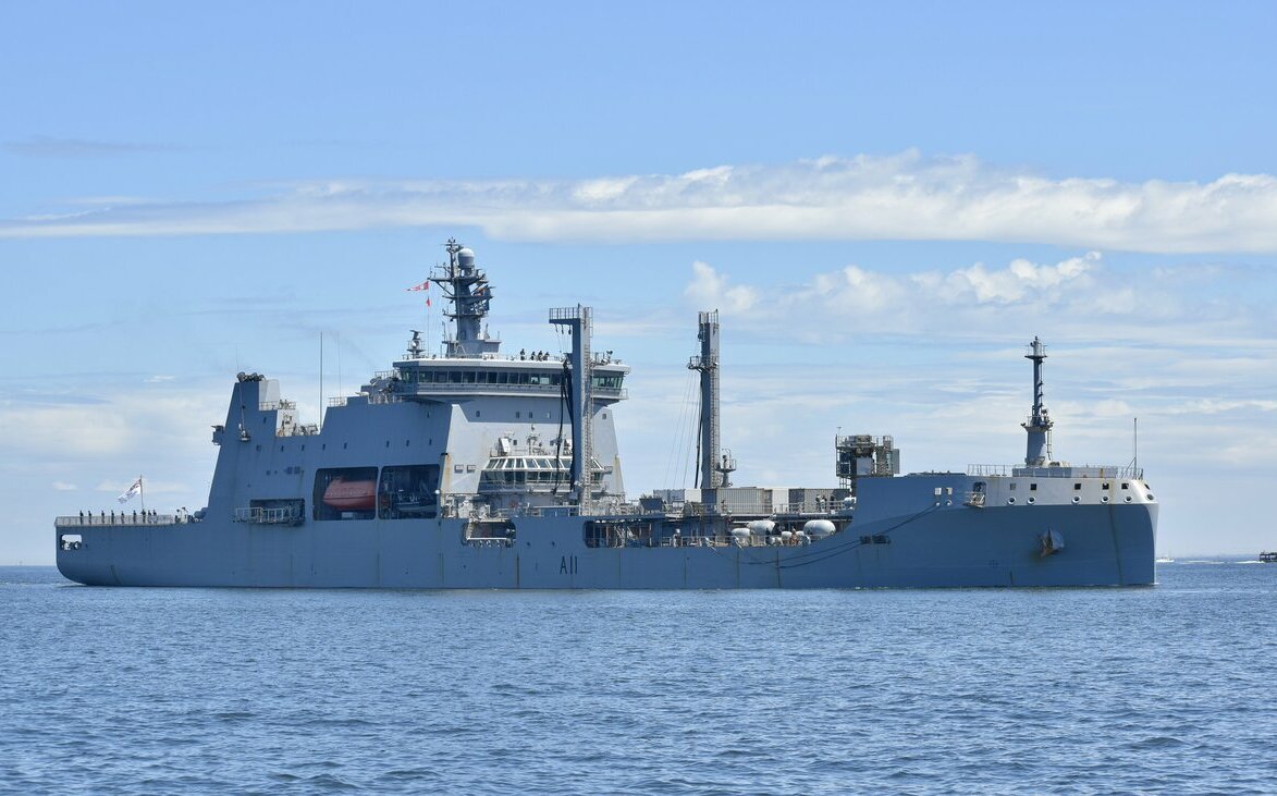 中國智庫稱2025年紐澳英加6艦5次穿越台海 批評「蹭熱點」