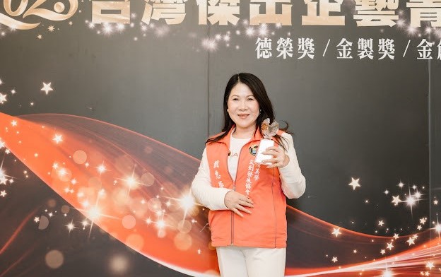 「德榮獎」副主委戴惠華表示，參與「台灣傑出企藝菁英獎」活動，心中滿懷感動與感恩。(圖：台灣美學文創發展協會/提供)