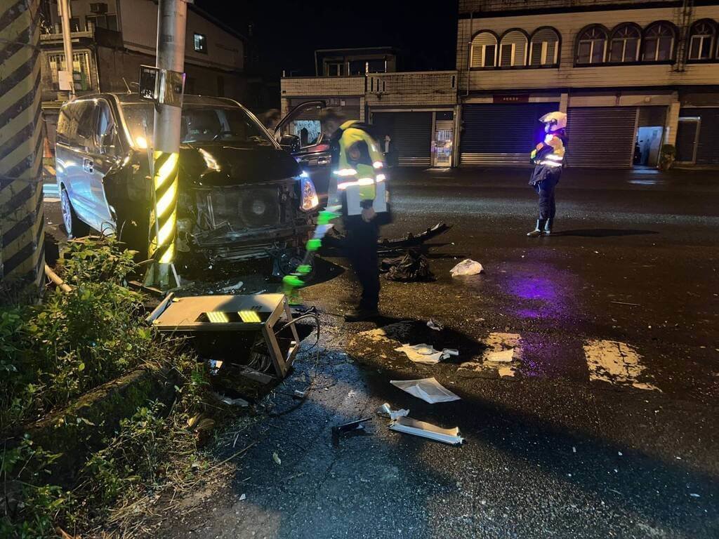 宜蘭員警交管執勤遭撞重傷　搶救後生命已穩定