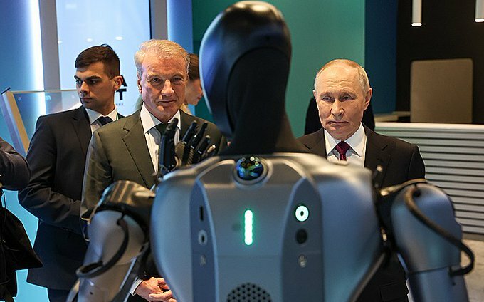 (影) 入侵烏遭制裁! 俄已在AI領域全面落後 普丁與機器人互動慘遭無視