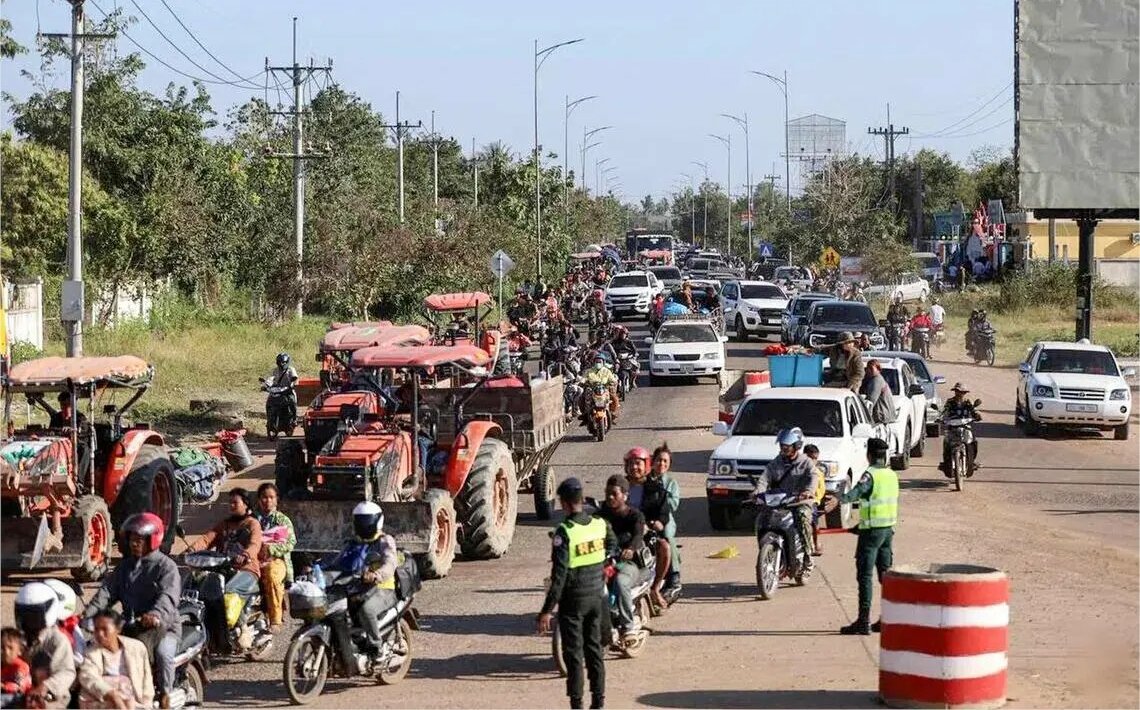 泰柬邊境衝突第三天!泰軍F-16空襲柬軍基地 逾40萬人緊急撤離