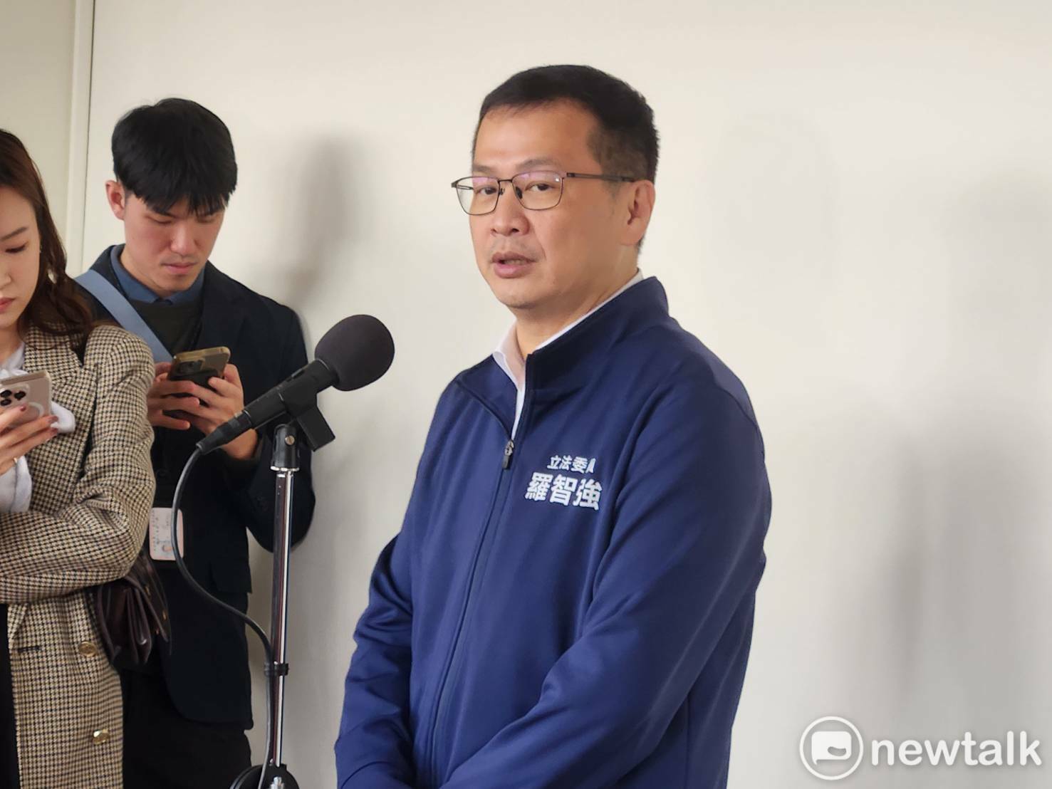 蔣萬安上周身體就不適 羅智強:順便為後天關鍵辯論做準備