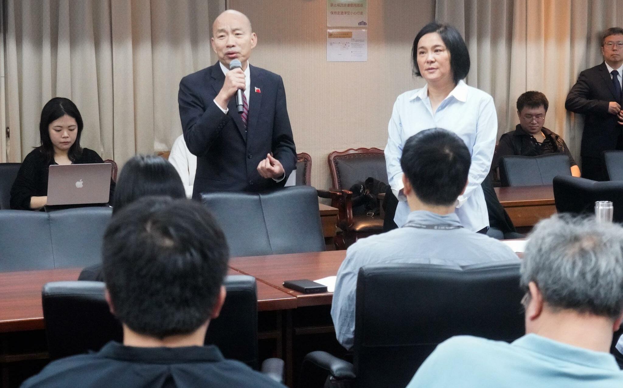 林保華觀點》滑頭的韓國瑜還怕陳玉珍的重壓?