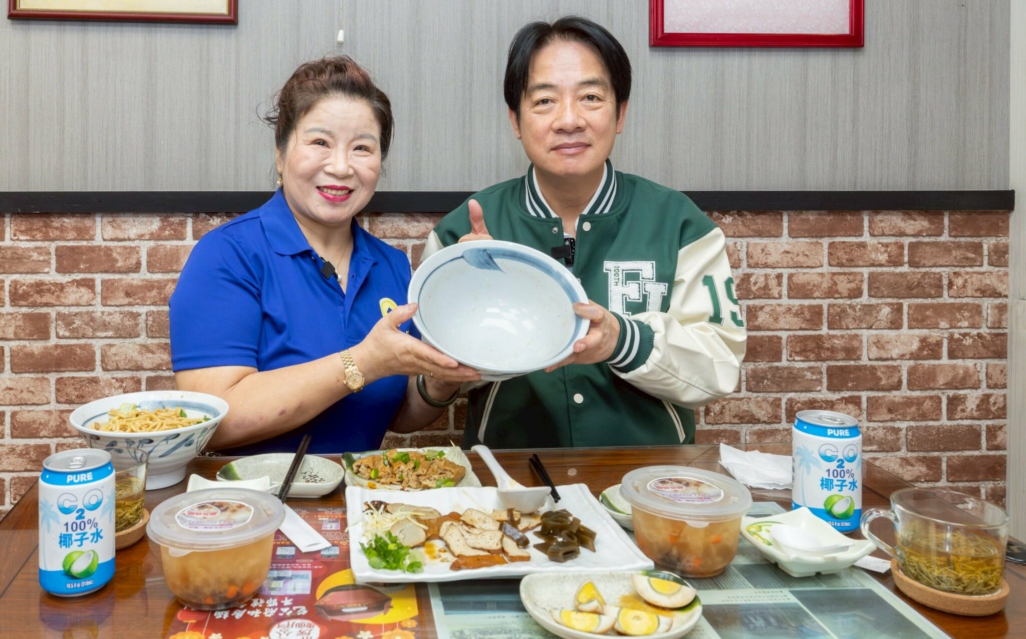 賴清德逛中配包公麵館:吃到一碗停不下來、連結兩岸經驗的麵