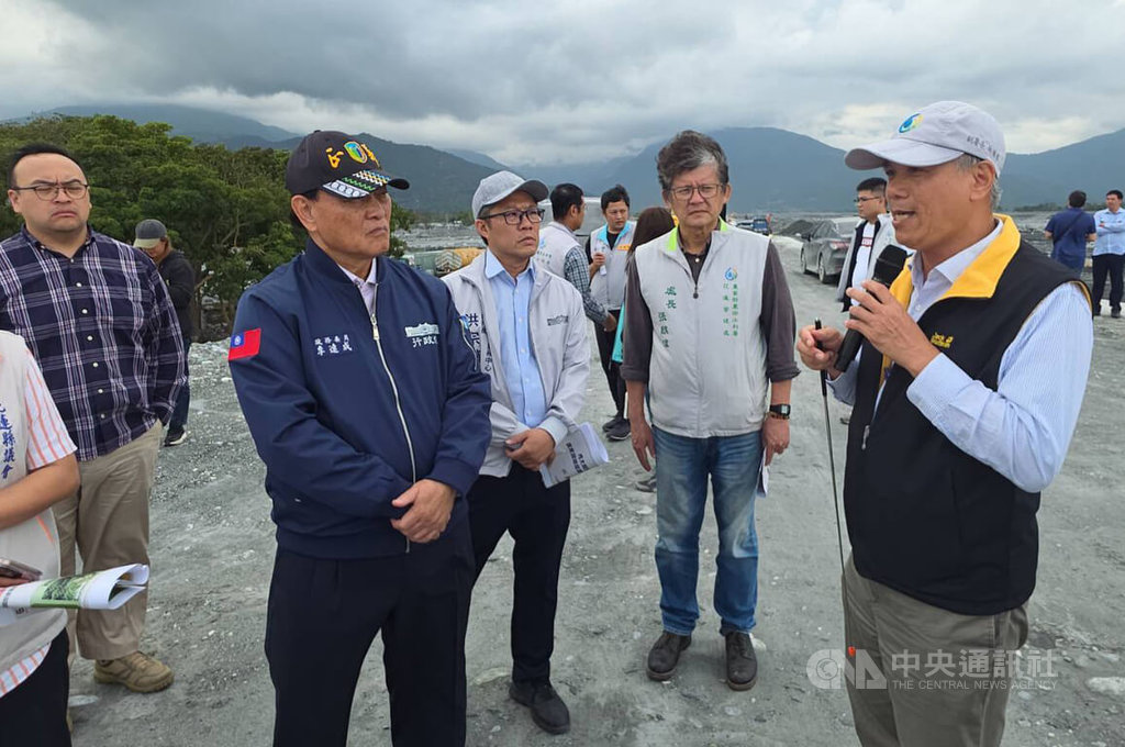 季連成低調赴光復視察 肯定重建進度都超前