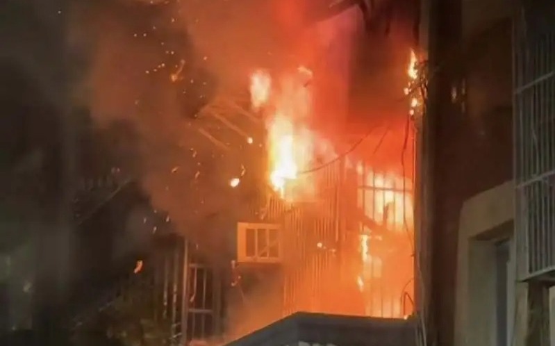 新莊凌晨惡火16歲少女喪命!消防大隊長悲歎:妹妹抱歉,我們盡力了