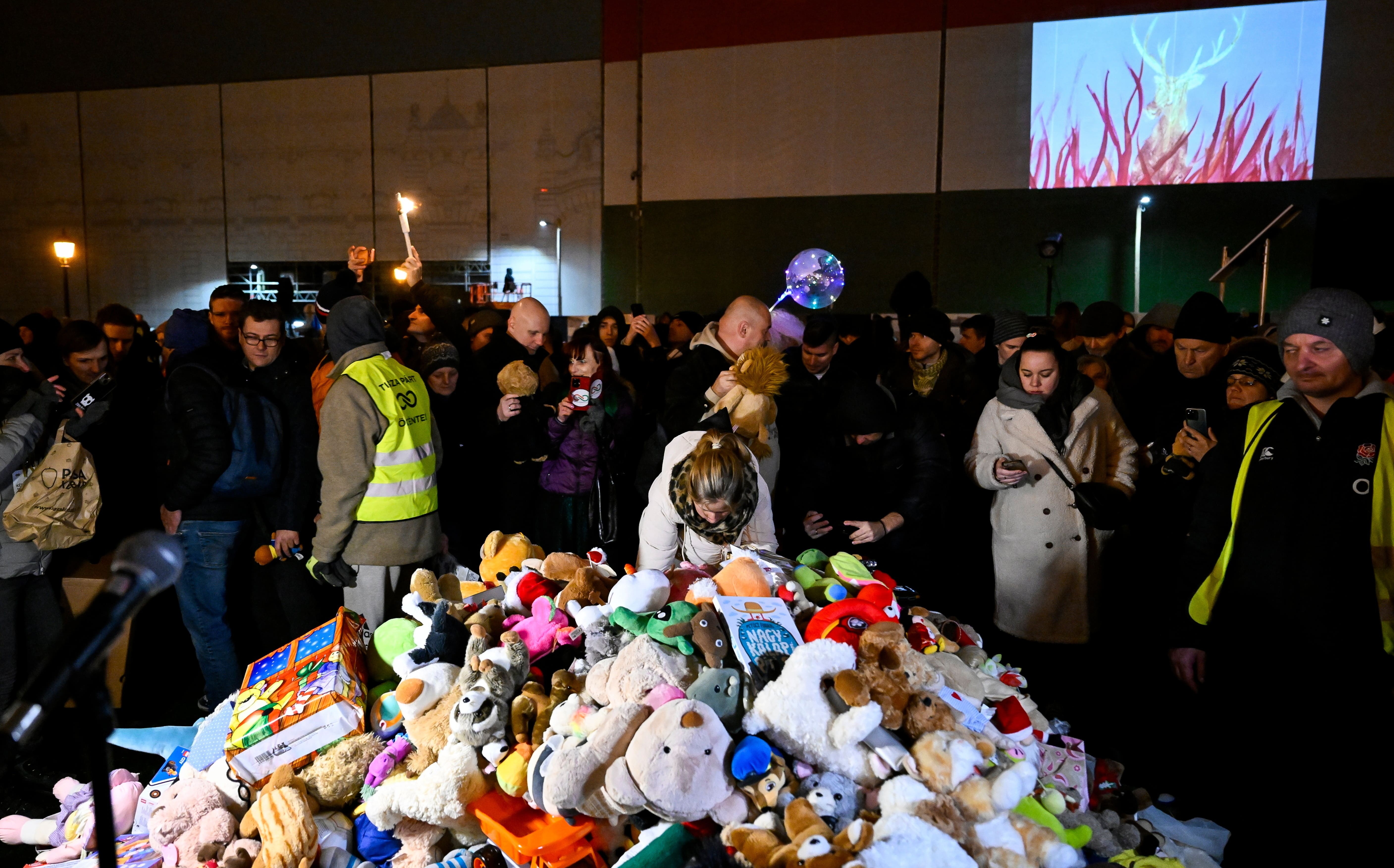 匈牙利爆發5萬人示威 抗議政府處理虐童案不力