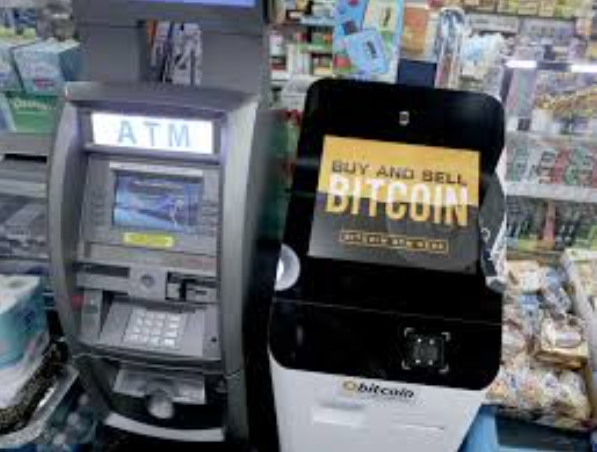 Circle K 透過出租門市場地放置加密貨幣 ATM 機賺取數百萬美元，但這些機器也成為國際詐騙計畫的重要工具，令警方屢次接警卻無法根除問題。 圖:翻攝自X帳號@GetTheDailyDirt