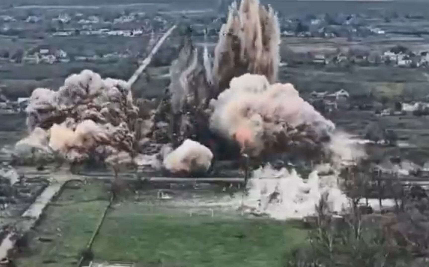 (影) 假訊息被抓包!俄散步「完全控制」庫皮揚斯克造假影像 遭火速打臉