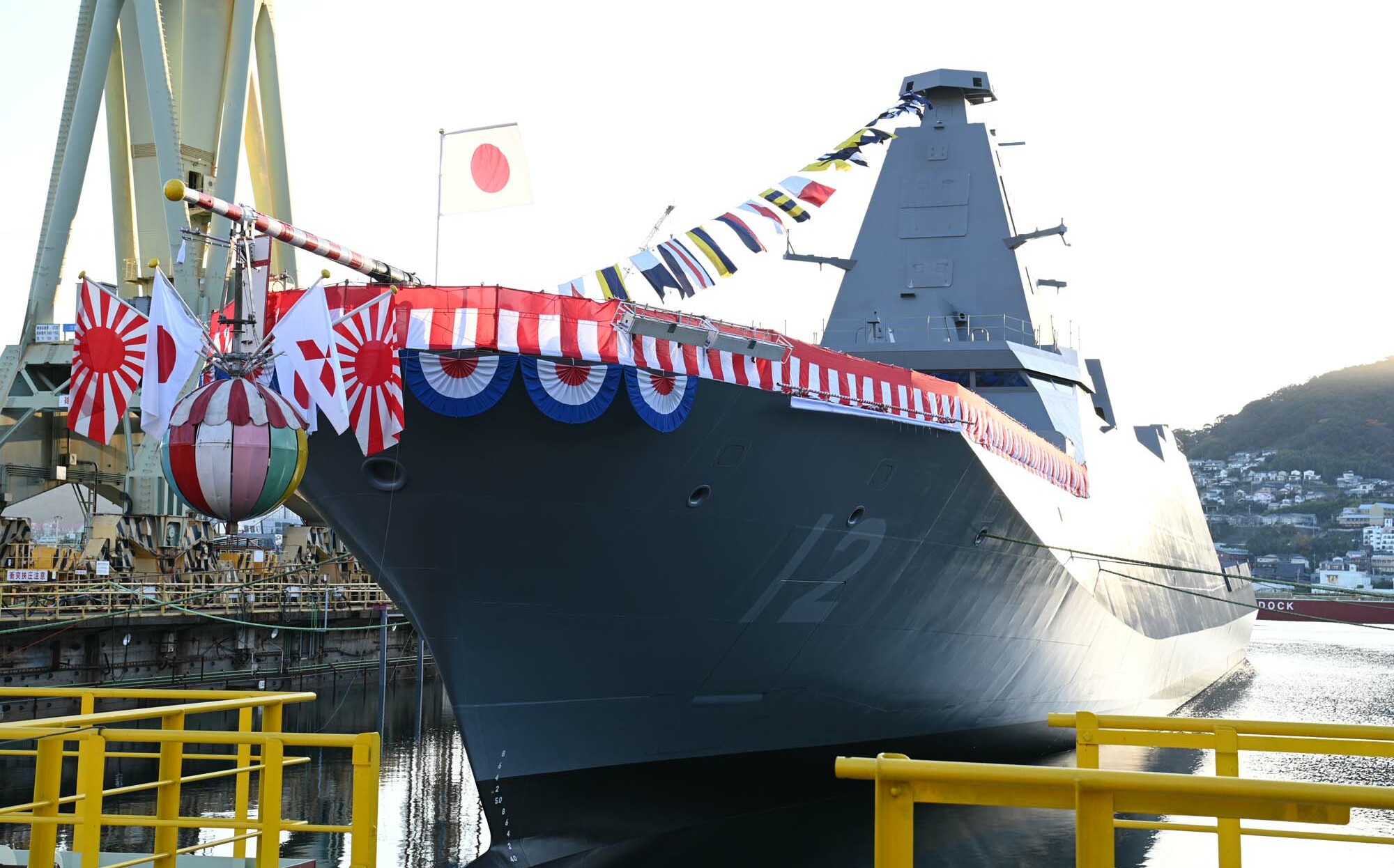 日本第12艘最上級護衛艦「吉井」號下水 預計2026財年結束前交付服役