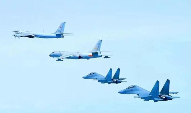 然而，軍事專家指出，僅從戰術圖板上的「兵力數字」，並不足以判斷實際優劣。 圖:翻攝自軍武次位面