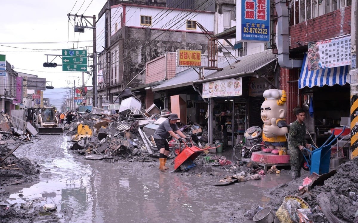 花蓮馬太鞍溪堰塞湖洪災釀19死!鄉長4人帶回問訊 鄉民嘆:檢調終於動了