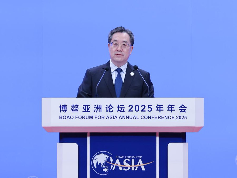  中共二十大後，丁薛祥出任常務副總理並分管教育，強力推行「習思想」課程。 圖：翻攝自 X 