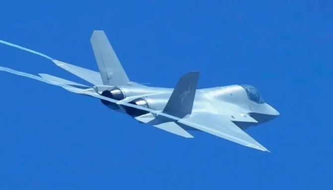  解放軍殲-35隱形戰機。 圖 : 翻攝自子桑鷹脈 