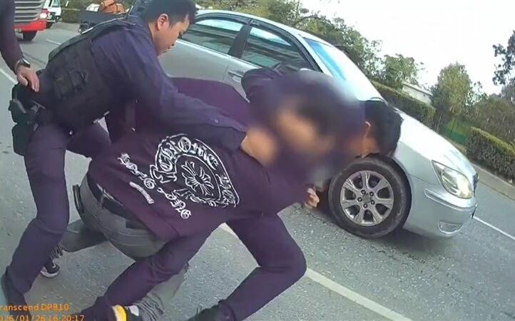 花蓮逆子強搶母汽車!揮開山刀與警對峙 4罪移送法辦