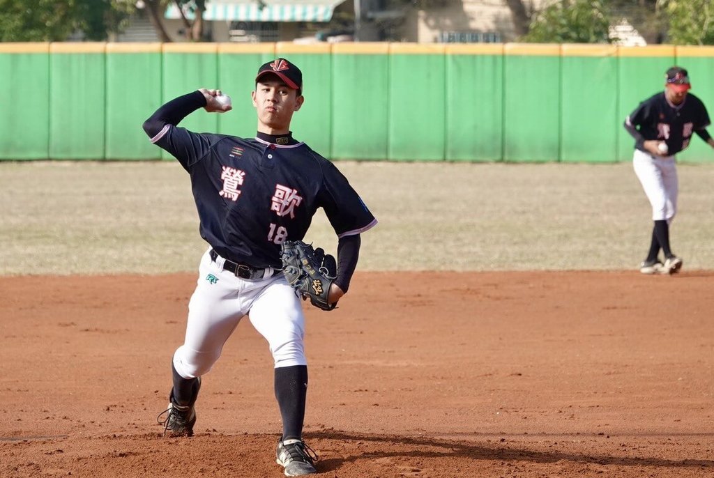 曾乙倫代表作65球完封勝 高中木棒聯賽鶯歌晉級