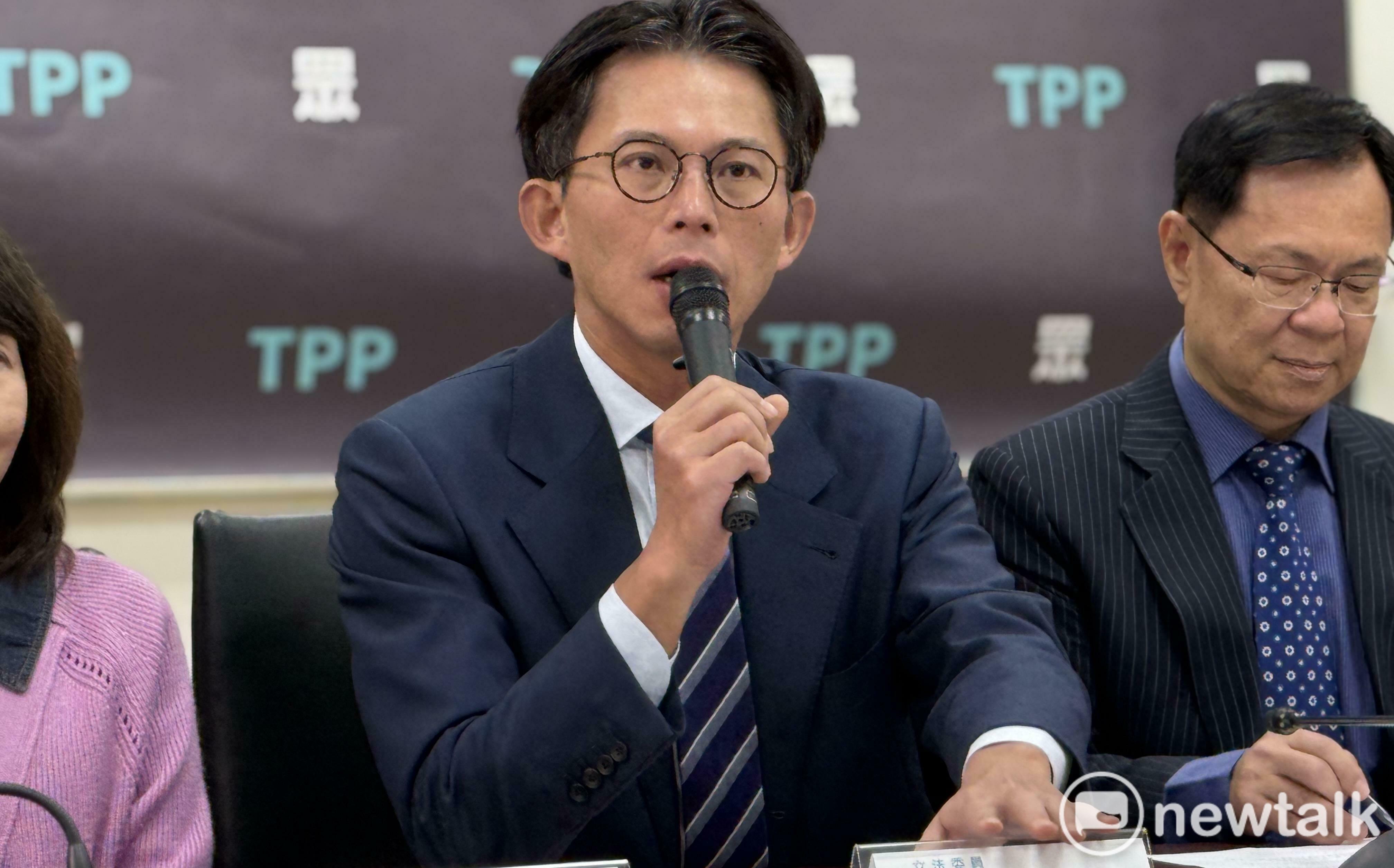 鄭秀玲:二年來全民力拚經濟 黃國昌等藍白立委們卻是阻礙國家進步的毒瘤