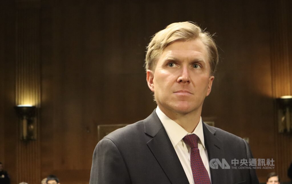 美次長:確保第一島鏈不可侵 拒天真看待與中往來