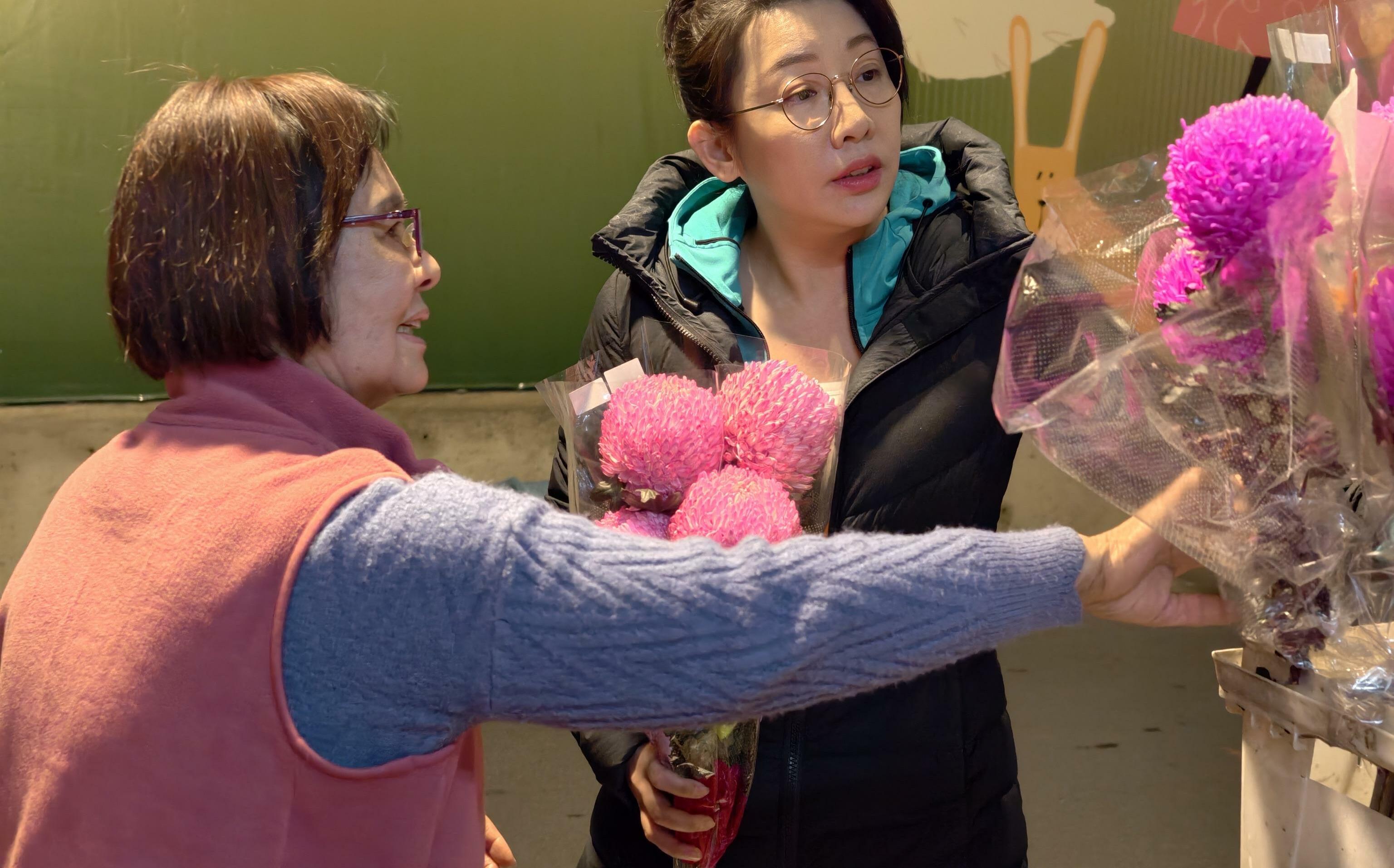 走春挺在地商圈 林珍羽曝新年小儀式、揭理想伴侶條件