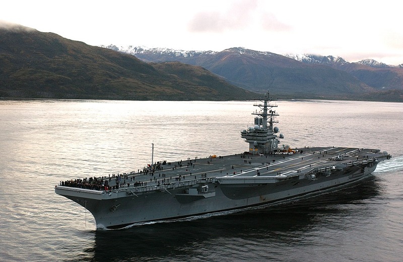 雷根號（USS Ronald Reagan）為美國海軍唯一一艘前沿部署的航空母艦。   圖：翻攝維基百科（資料照）