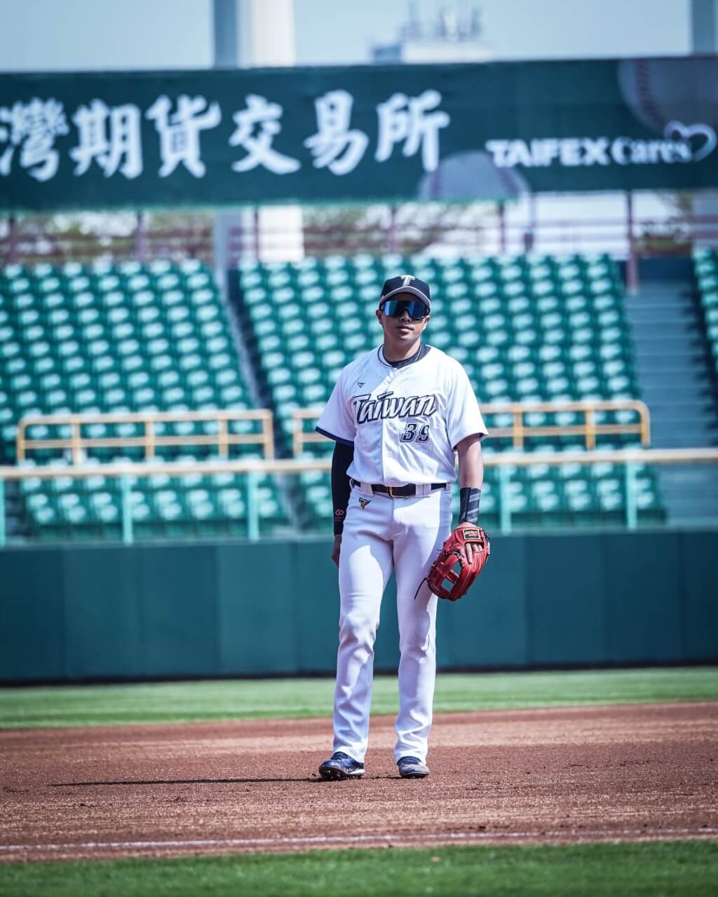 WBC台灣隊練習賽7投接力登板 吳念庭敲2安