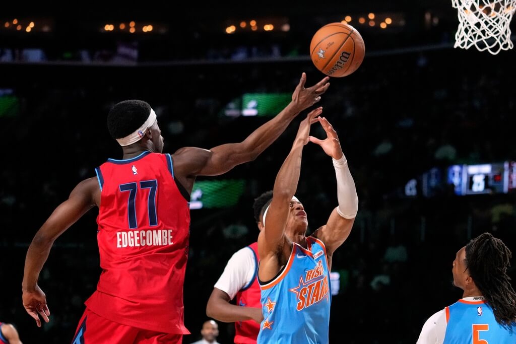 76人埃奇庫姆掌握關鍵 率文斯隊奪新秀挑戰賽冠軍