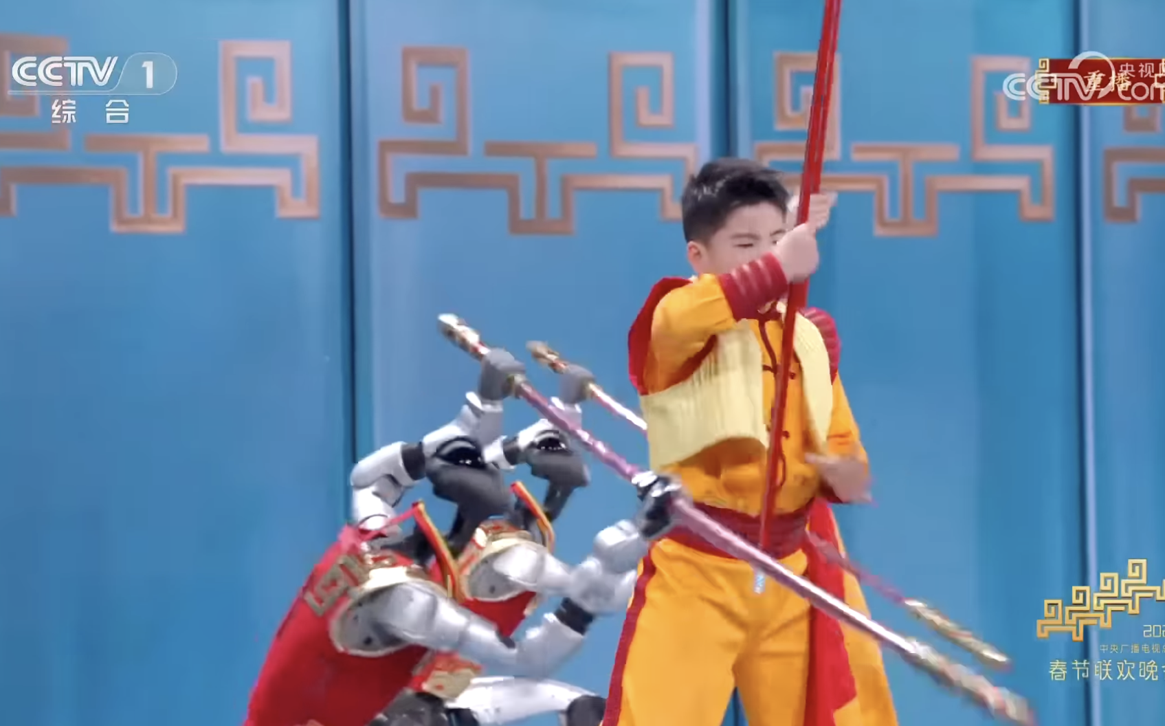 人形機器人成春晚主角 外媒:中國科技競賽超車美國