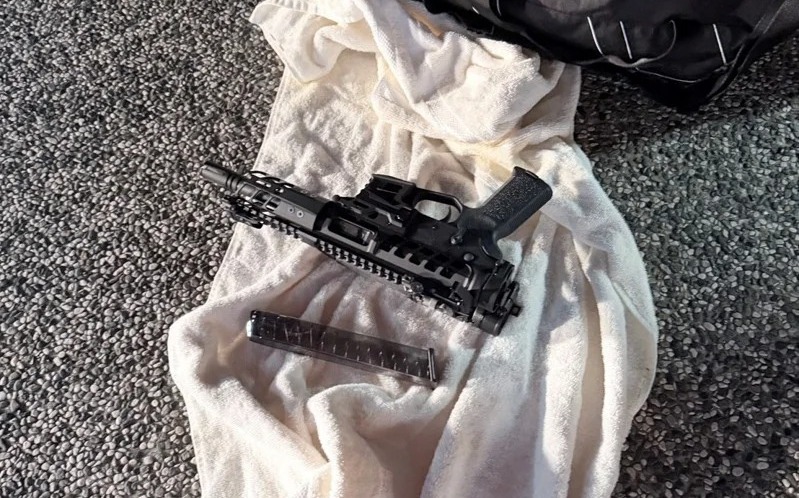 疑賭博糾紛引殺機!苗栗男初一連開13槍 遭警逮送辦