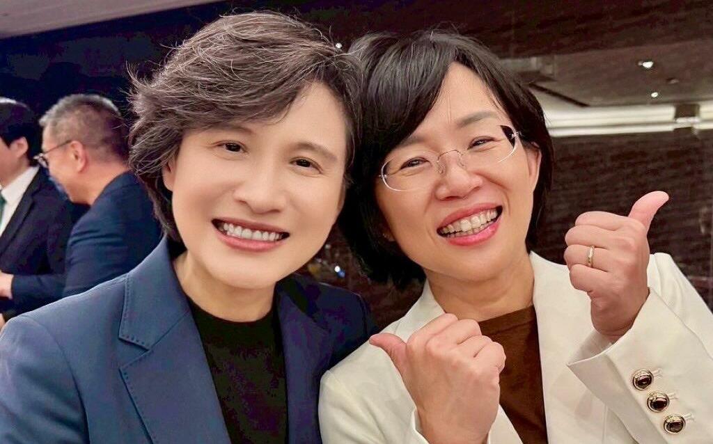 2026 雙北連線?蘇巧慧 PO 照合體鄭麗君「不解釋」引熱議