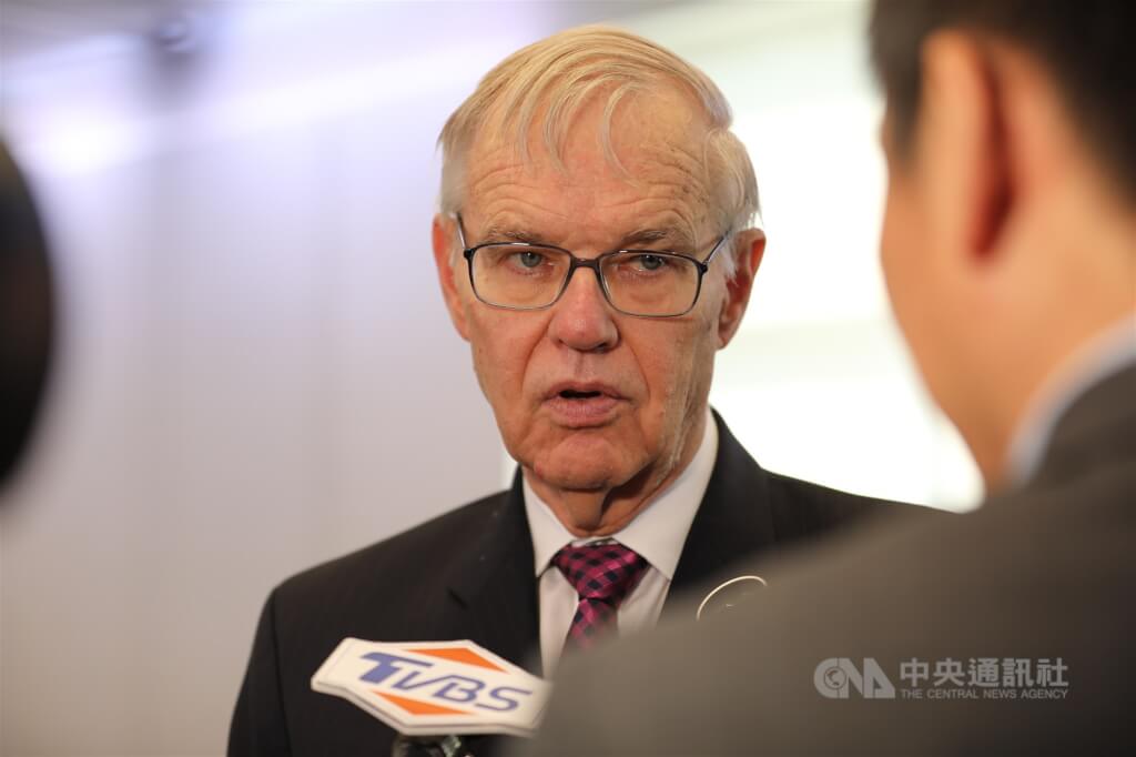 卜睿哲:北京可能促川普克制對台軍售、公開反台獨